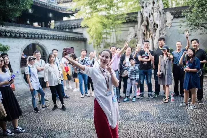 高科技导航引领时代，智能旅游开启新纪元，最新导游技术概览